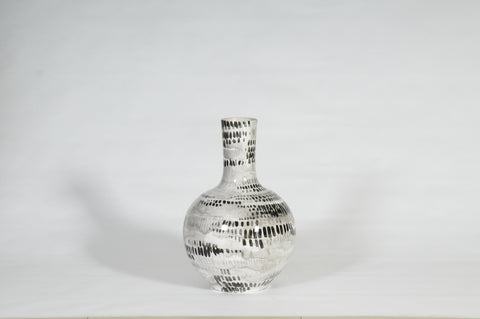 Handpainted Vase! HC16031