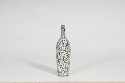 Handpainted Vase! HC16047