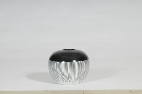 Handpainted Vase! HC16064