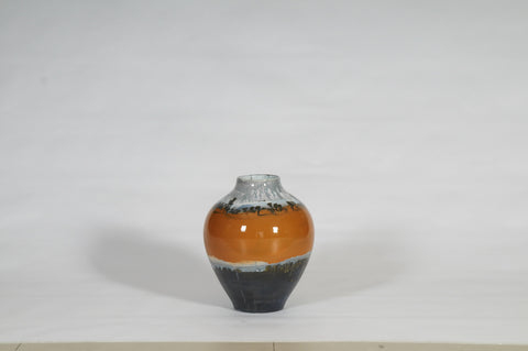 Handpainted Vase! HC16170