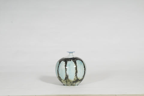 Handpainted Vase! HC16191
